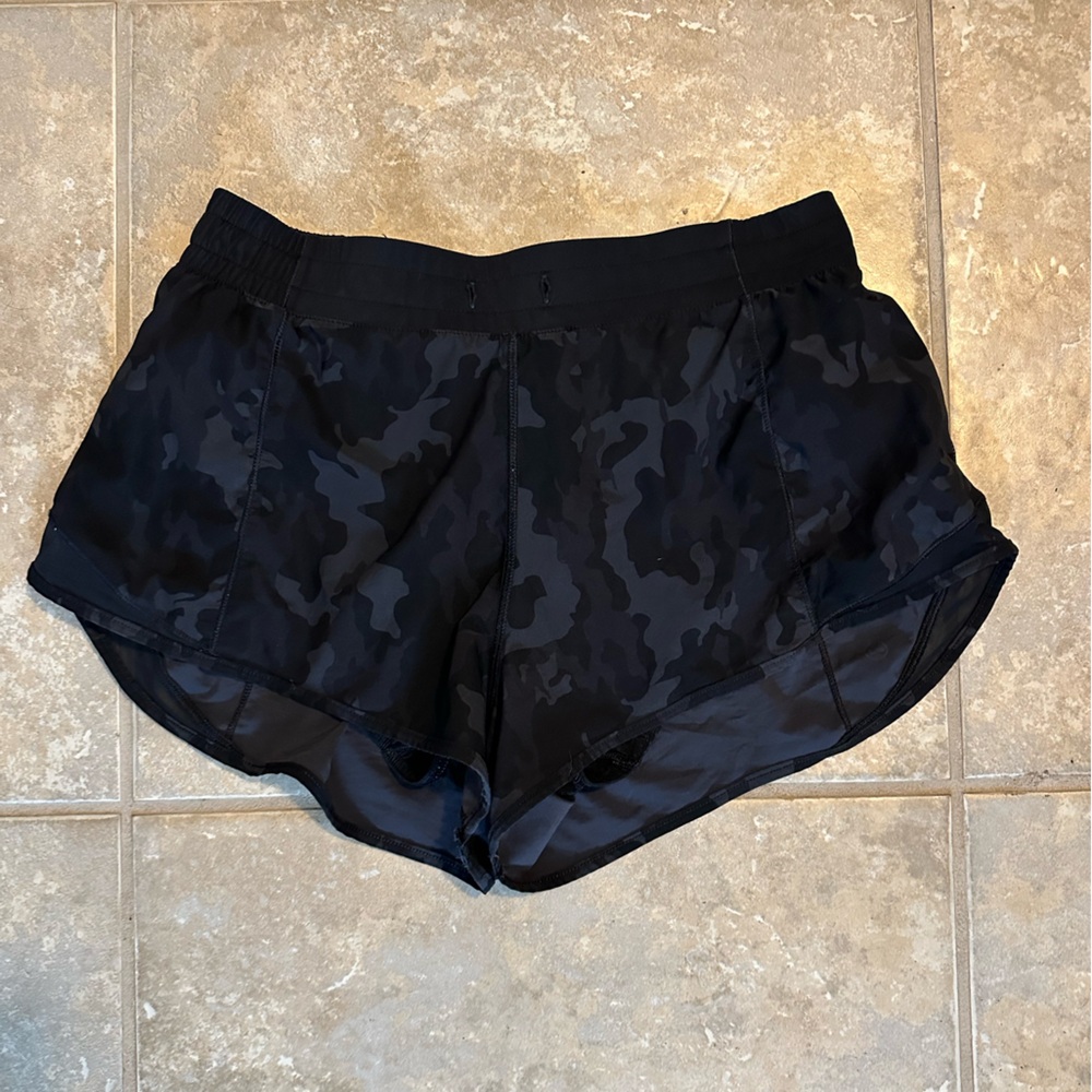 CRZ YOGA Black Camo Athletic Shorts